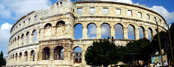 Anfiteatro de Pula