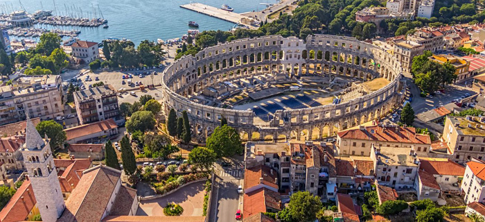 Anfiteatro romano de Pula