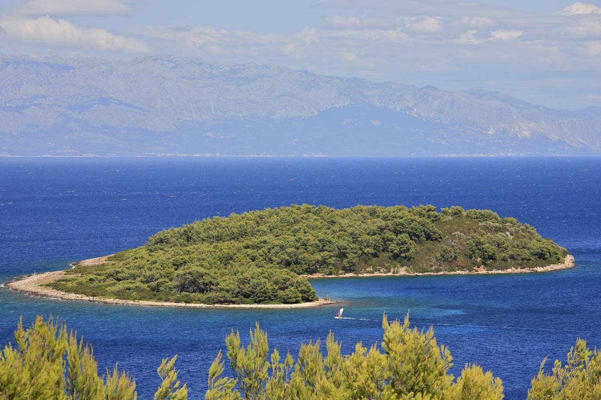 Isla de Zecevo frente a Hvar